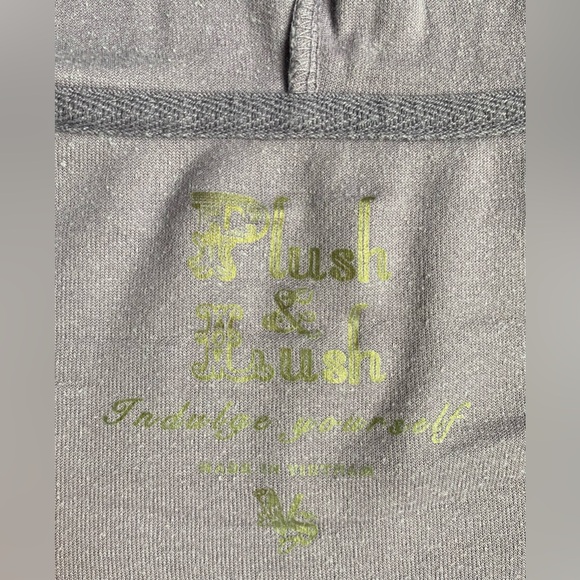 Victoria's Secret Women's Plush & Lush Velour Jacket - Picture 10 of 12